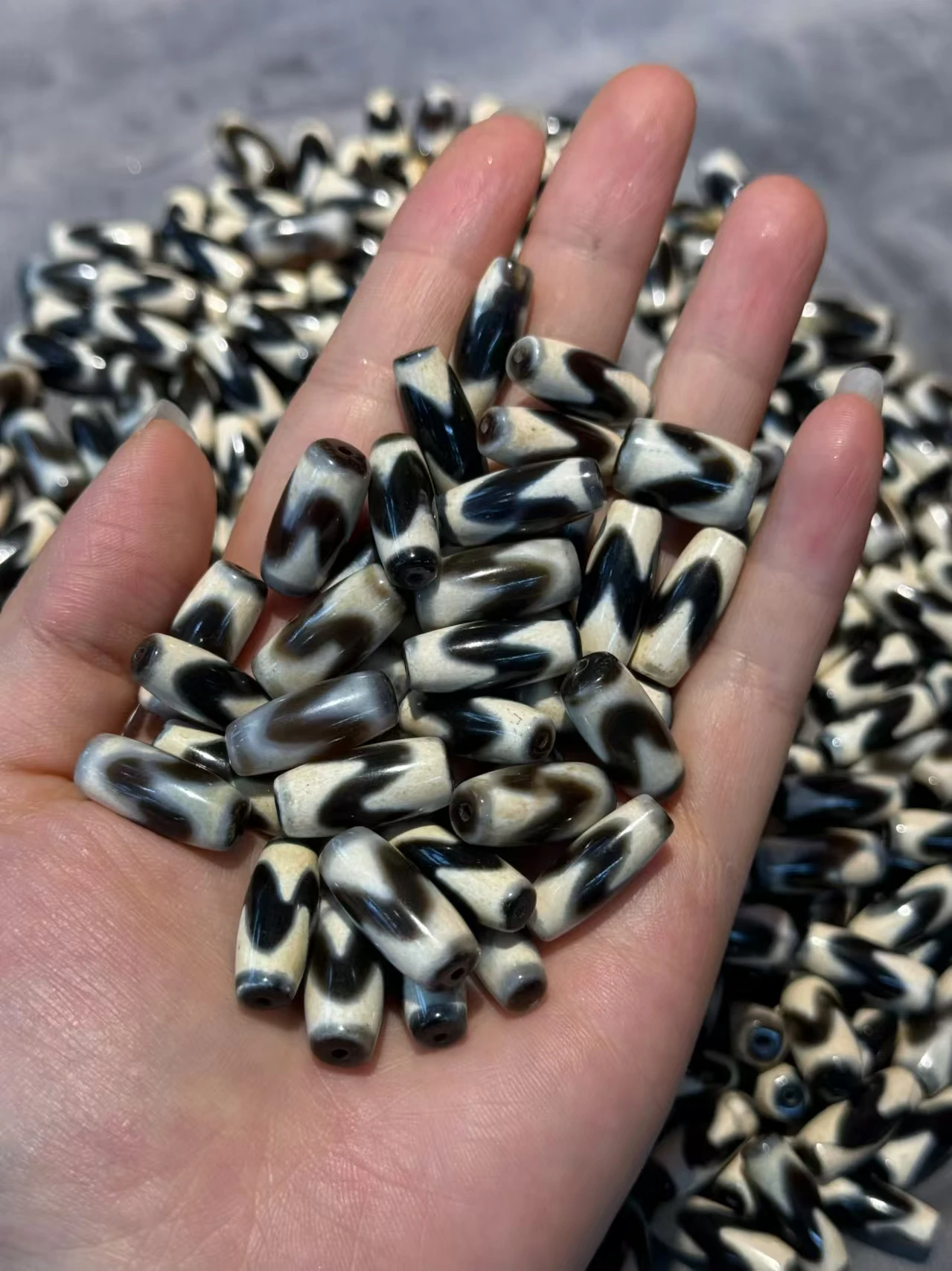 100pcs/lot Limited time discount natural agate dzi Advanced craftsmanship Taiwan varieties Weathering lines Multiple patterns