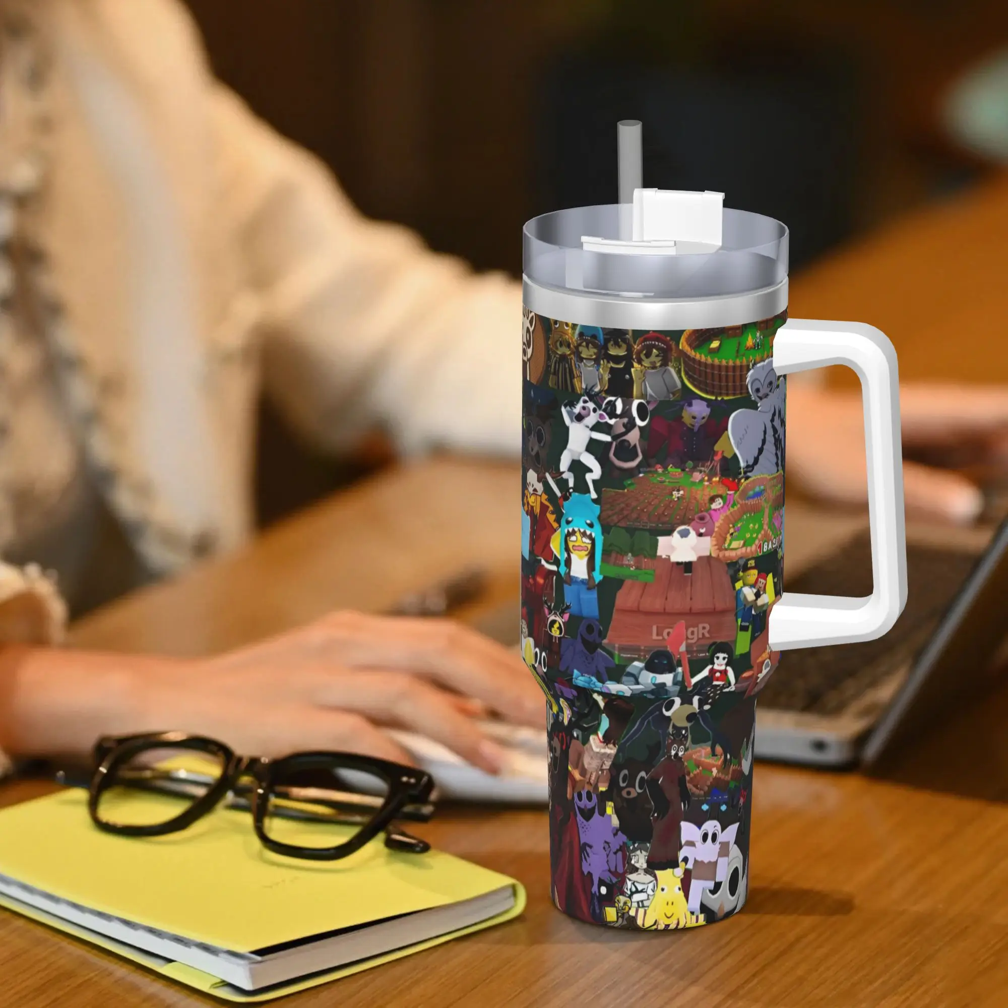 99 ليالًا في لعبة الغابة 17 بهلوان زجاجة مياه للمشروبات الباردة معزولة من الفولاذ المقاوم للصدأ أكواب حرارية مطبوعة كوب أكواب للتخييم