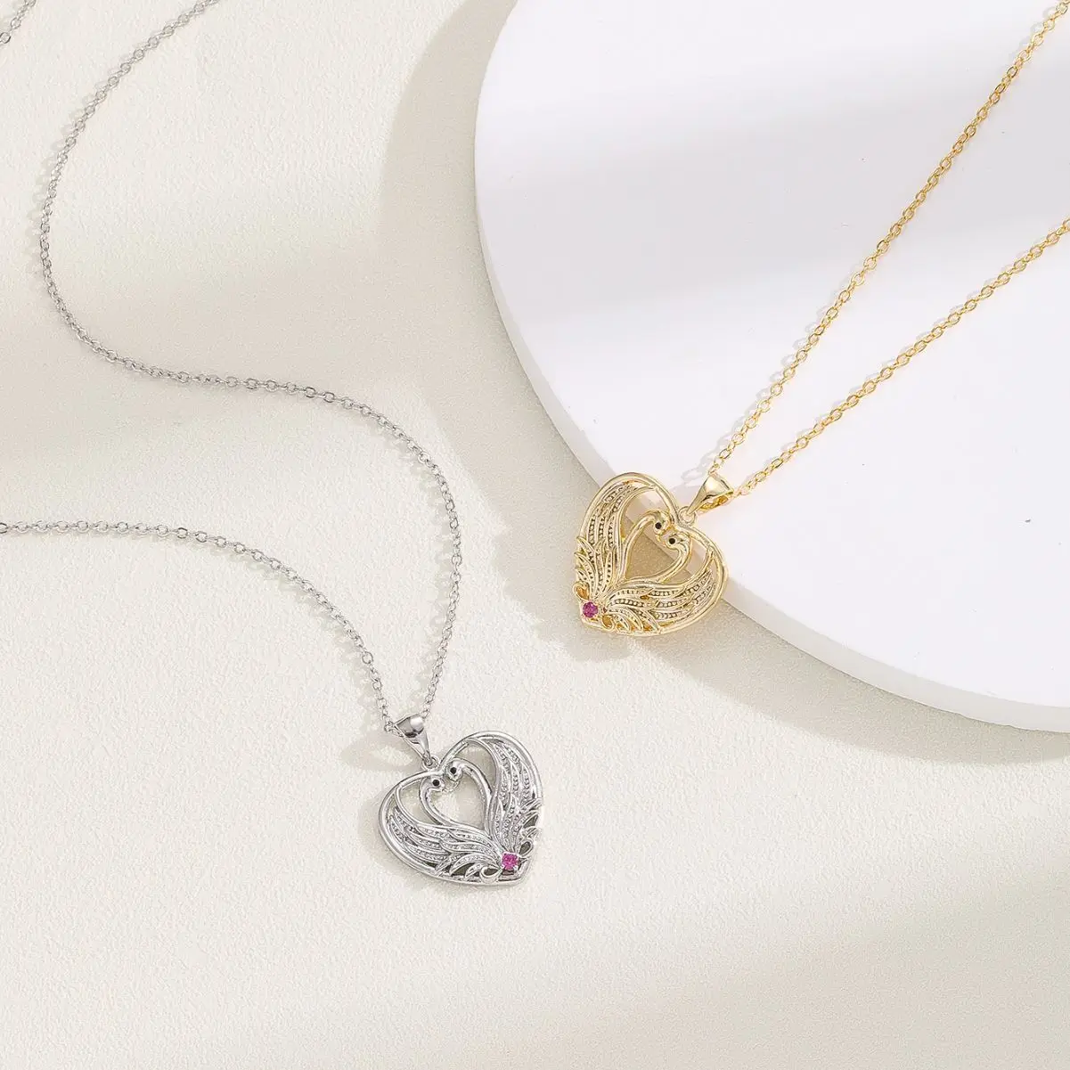 

Ожерелье в виде гуся, цепочка, простые темпераментные ожерелья, ювелирные изделия, подарок, легкое роскошное ожерелье с маленьким лебедем для женщин