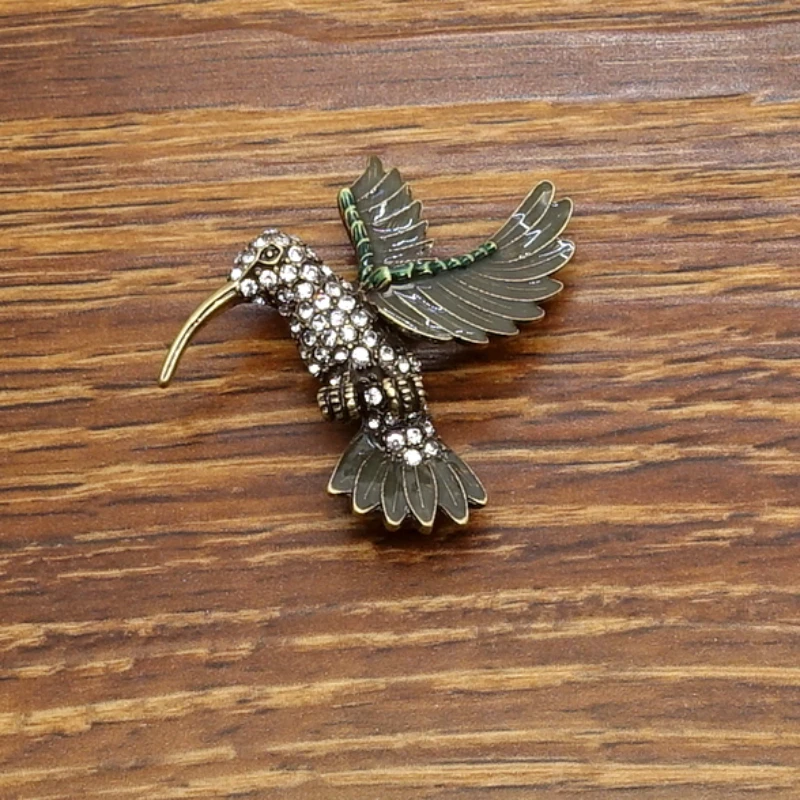 

*Diamond inlaid enamel colored glaze bird vacation photography banquet party versatile brooch brooch