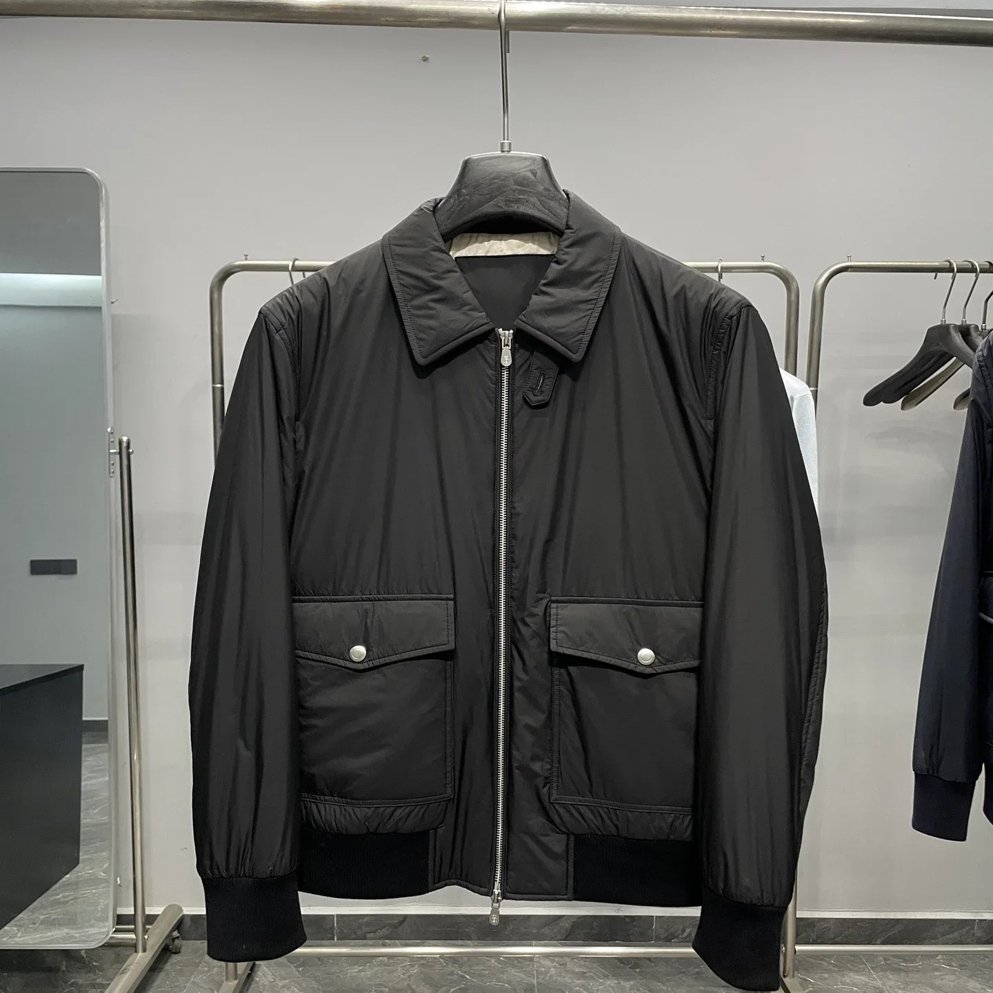 سترة كاجوال من القطن ذات طية صدر السترة الإيطالية من BC