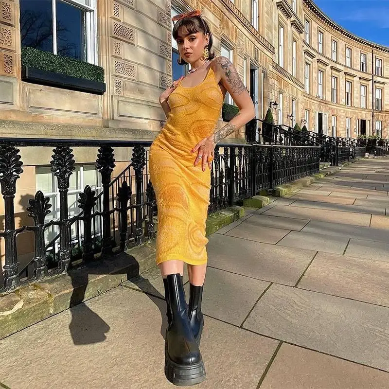 

Cleanfit Sle Swirl Woolen Susp Dr Lowcut Bal Slim Fit Hi-Waist Ultra-ort Length Women's Vest Top