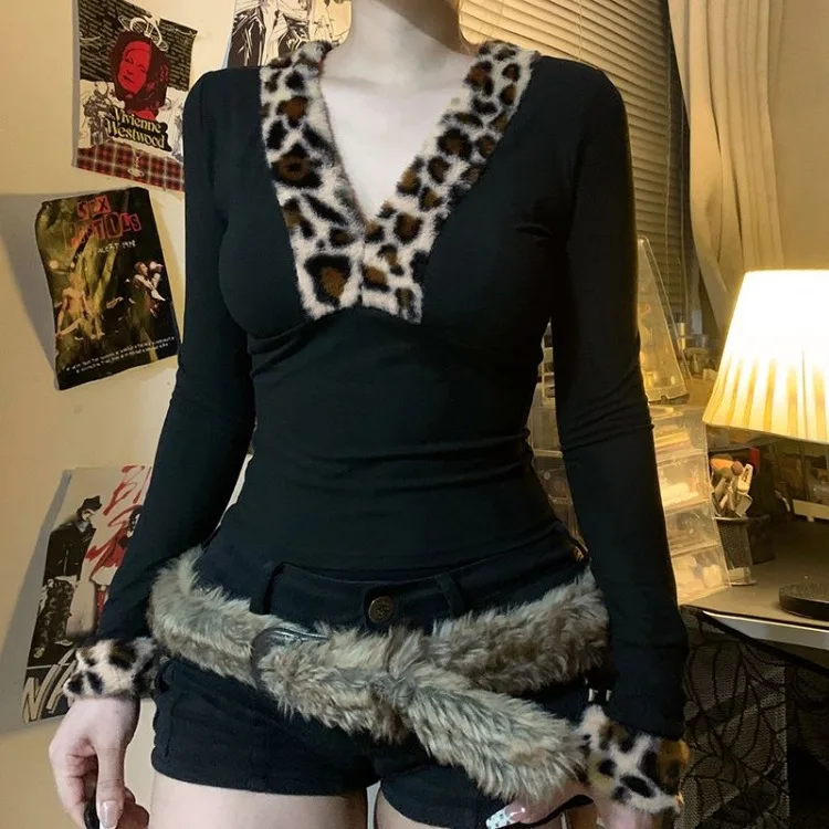 T-shirt con scollo a V patchwork in pelliccia con stampa leopardata vintage S Primavera Autunno Top sexy tutto-fiammifero T-shirt a maniche lunghe slim fit Y2k da donna