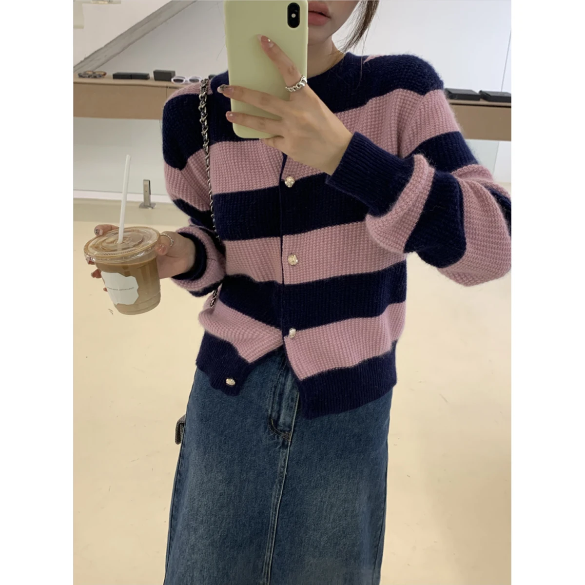 

Gold Button Wide Stripe Open Cardigan Korean Sle Commute Wind Long Sve Regular Length Loose Fit Women's Knitted Sweater