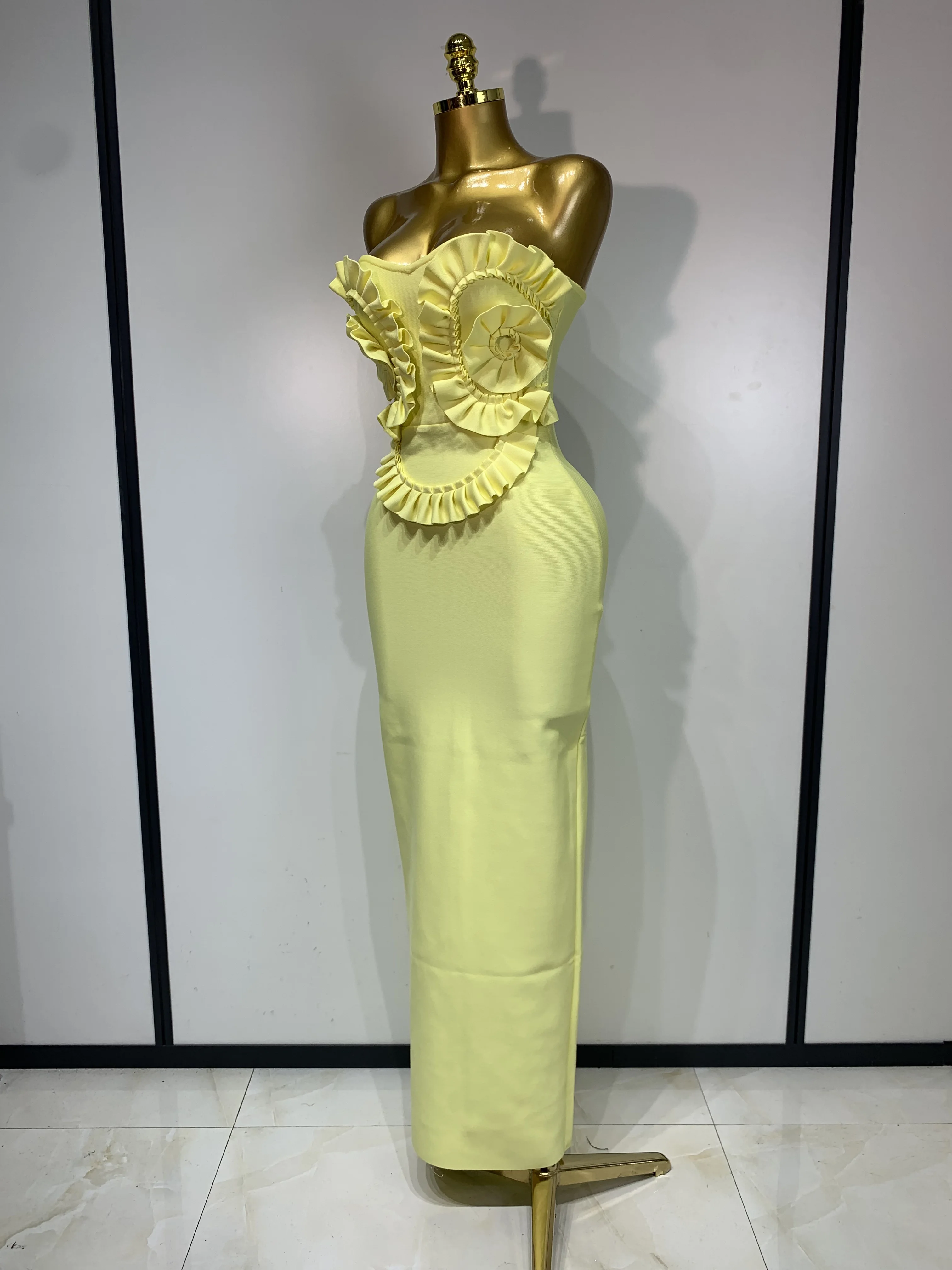 Robe longue moulante sexy à volants pour femme, sans bretelles, dos nu, style bandage, sans manches, pour cocktail, soirée, anniversaire, bal de promo, de luxe