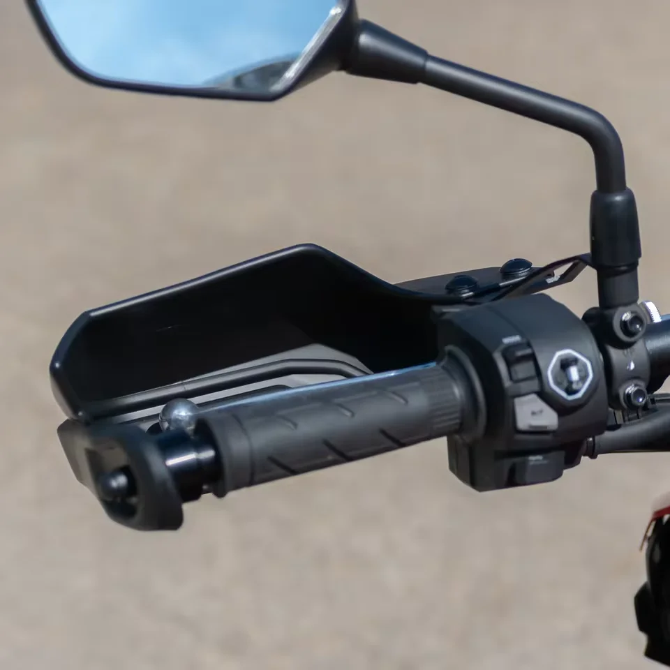 اكسسوارات الدراجات النارية Handguard درع اليد الحرس حامي الزجاج الأمامي لهوندا CB 1000 الدبور CB10000 الدبور SP 2025 +