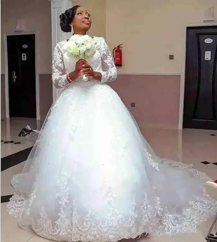 Customized Sleeve Lace Appliqeus A-Line Wedding Dresses Modest African Long Bridal Gowns Custom Vestidos De Mariee