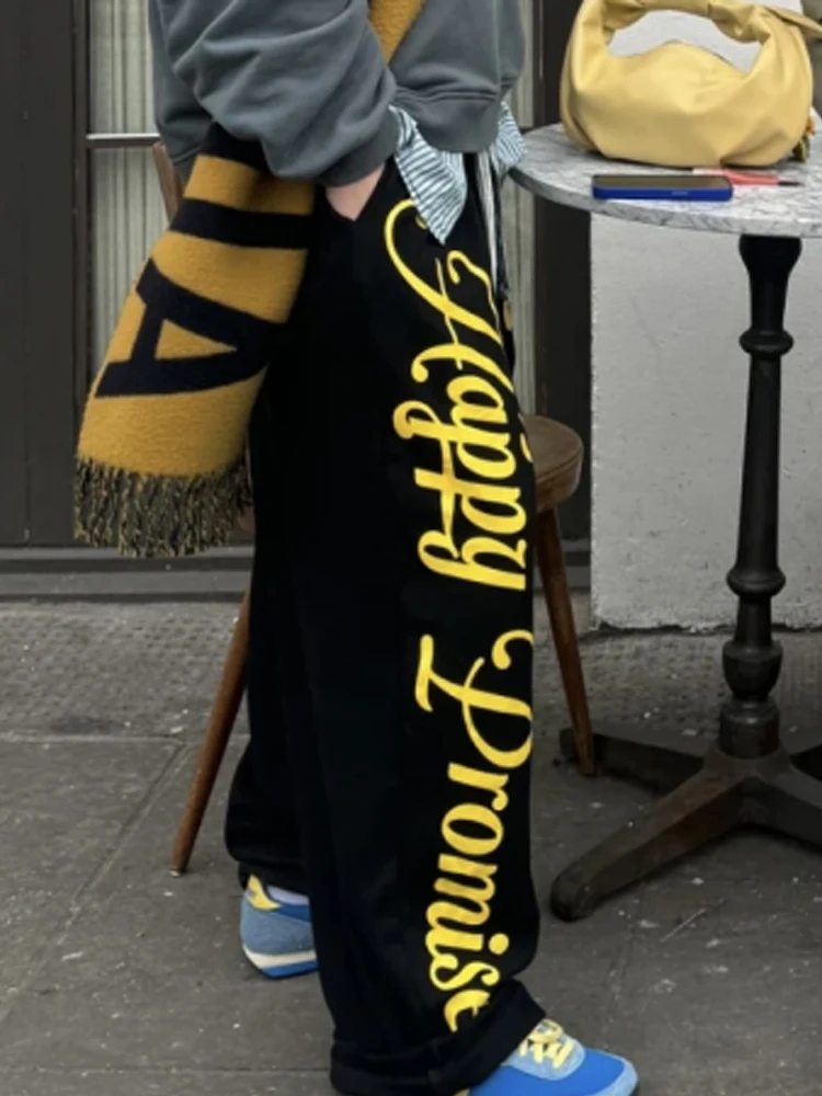 

New Trendy Streetwear Trousers Gothic Retro Harajuku Y2K Pink Sweatpants Men Hip-hop Casual Wide-leg Pants Baggy Jogger Women