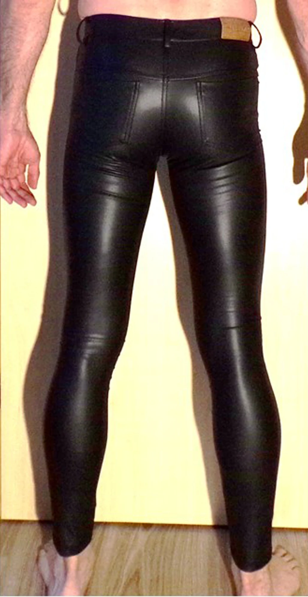 الرجال الموضة ضيق تقليد الجلود بنطلون تمتد عالية بولي Motorcycle دراجة نارية الأحذية سروال رصاص يغطي الرجل لباس خارجي السراويل الرياضية غير رسمية