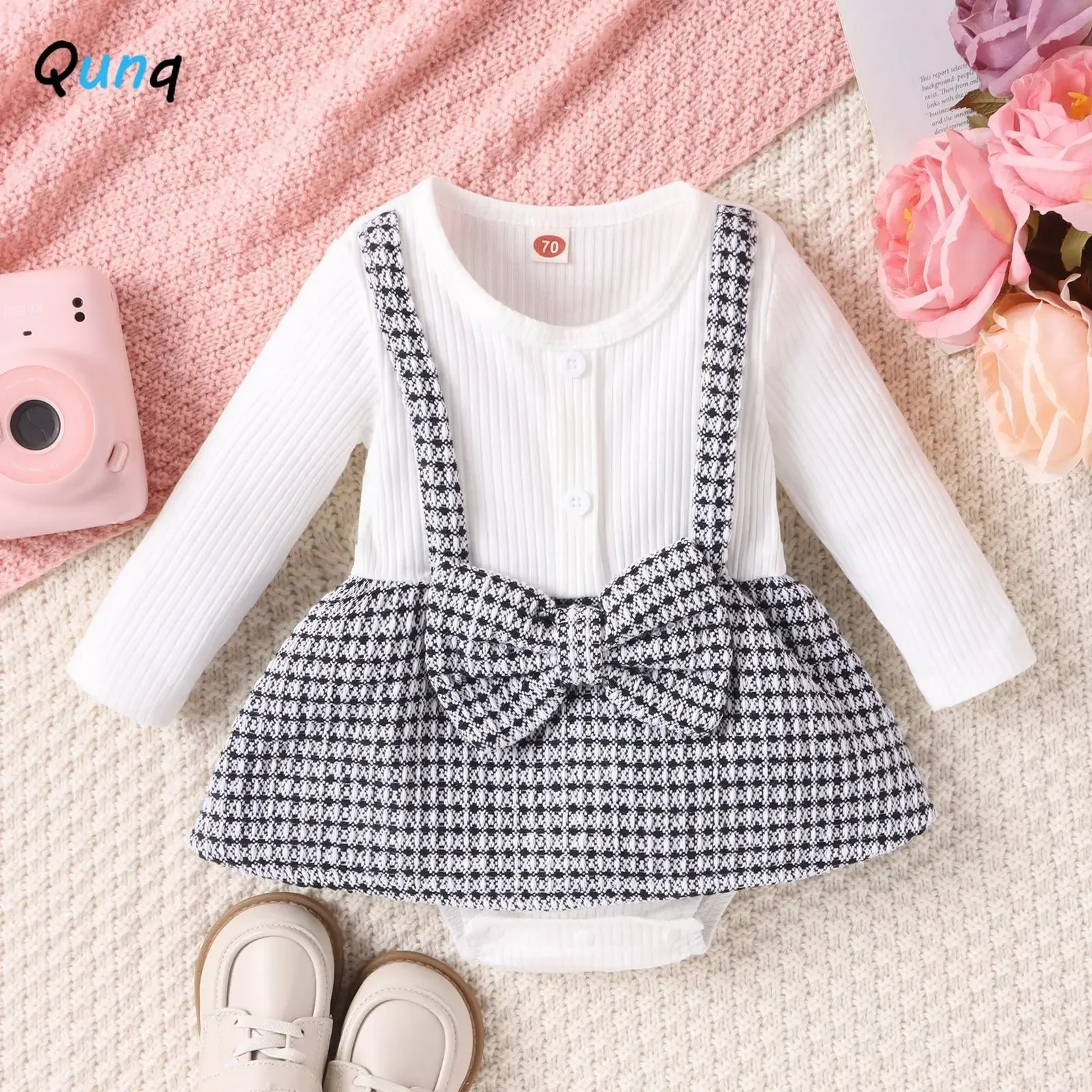 

Qunq 2023 Autumn Winter INS New Baby Girls Solid Long Sleeve Bow Plaid Patchwork Bodysuits Dress Casual Kids Clothes Age 1T-3T