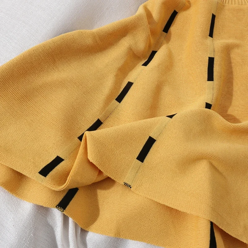 2024 giallo/nero kWomen lavorato a maglia sexy con cinturino per spaghetti mini abito estivo casual abiti da maglione abiti streetwear