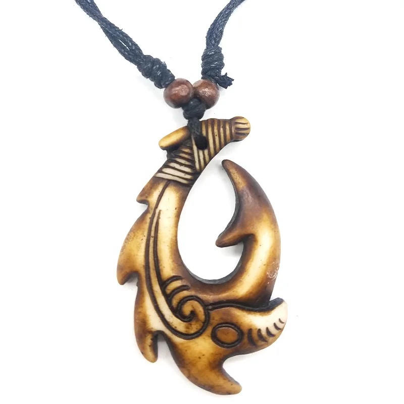 Wholesale 12PCS Hawaiian Hand-carved Maori Fish Hook Pendant Necklace Sailing Necklace Ward Off Evil Nautical Charm