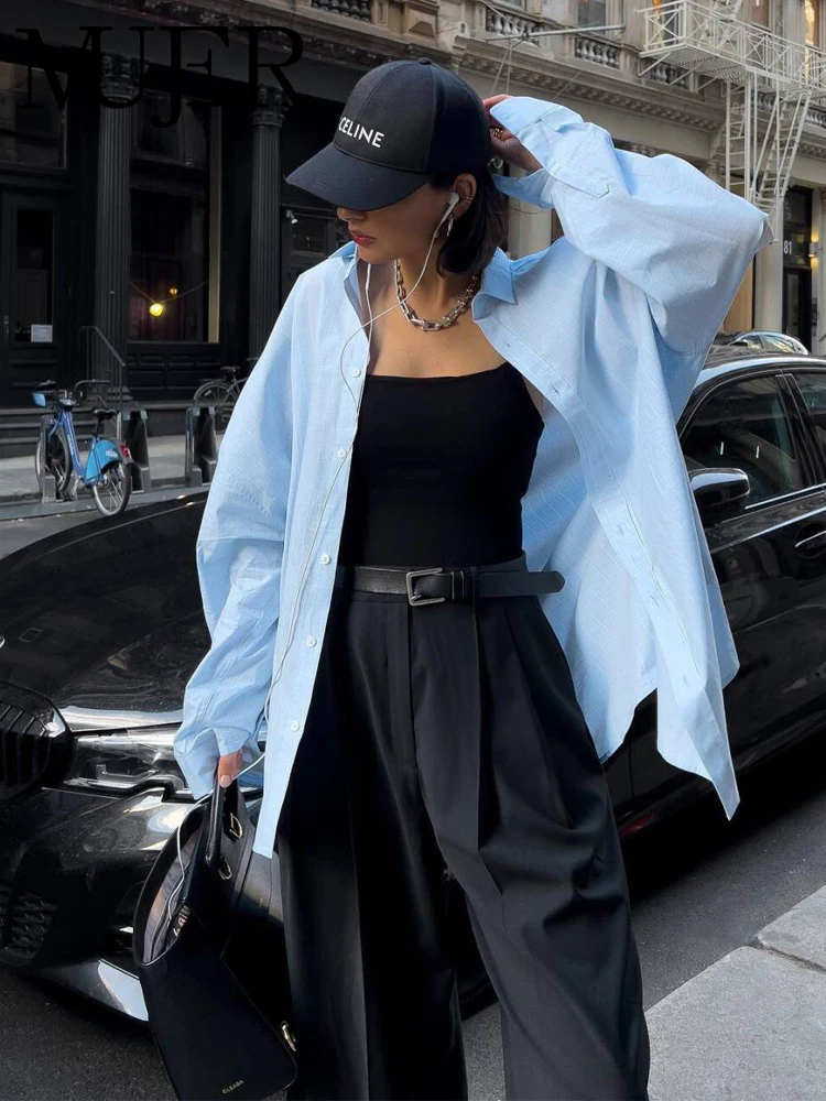 Mujer 2025 Blue Ove… - image