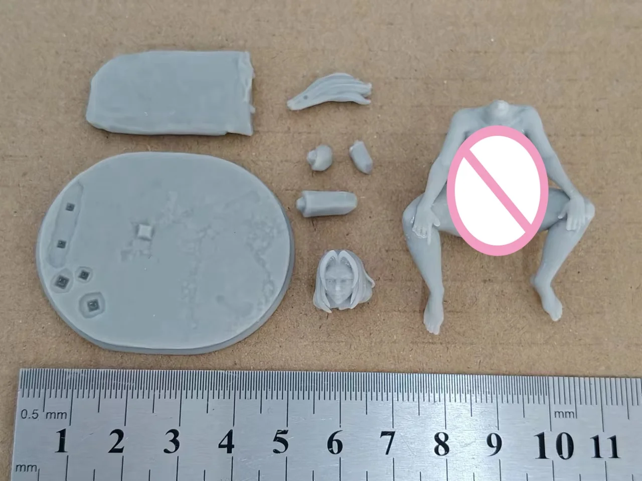 

1/24 Scale Resin Figure Tsunade Nsfw DIY two versions Assemble Model Kit Unassembled and Unpainted 3D Statue toy