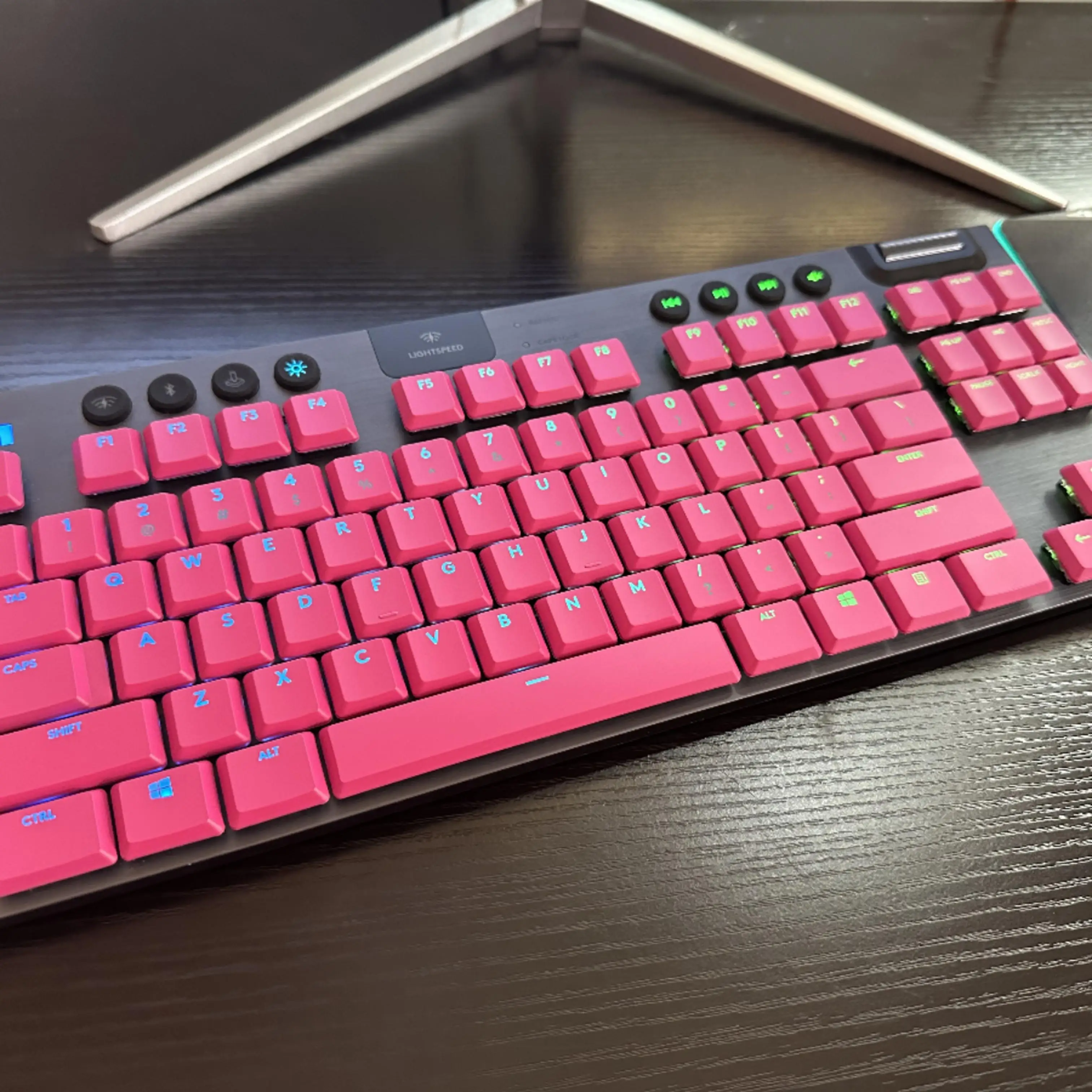 

Suitable for Logitech G913TKL Keycaps Wired Gaming Mechanical Keyboard Keycaps G913 Keycaps