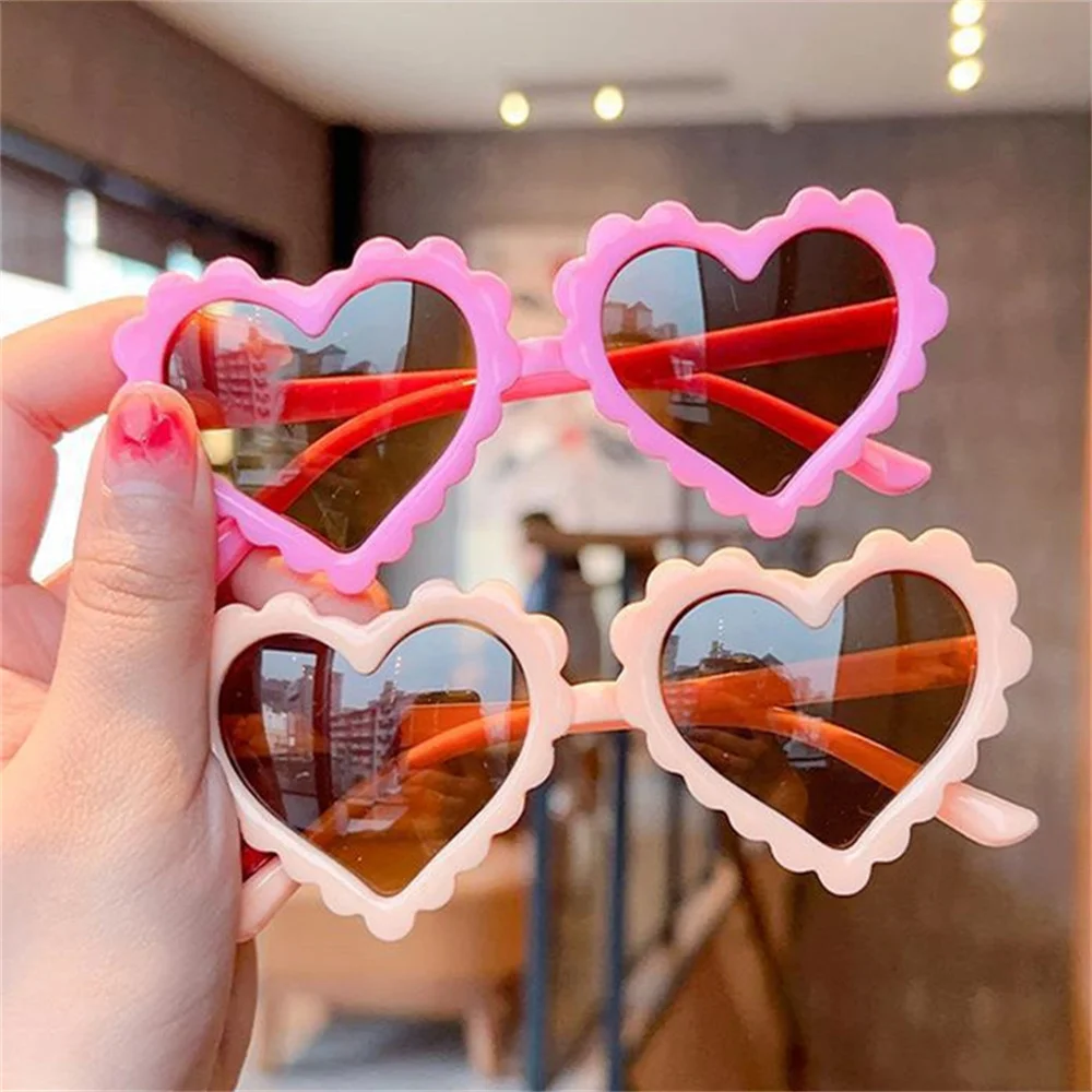 Heart Shaped Sunglasses For Children Boys Girls UV400 Eye Protection Sunglassese Outdoor Cute Cartoon Eyewear for Kids 2023 New