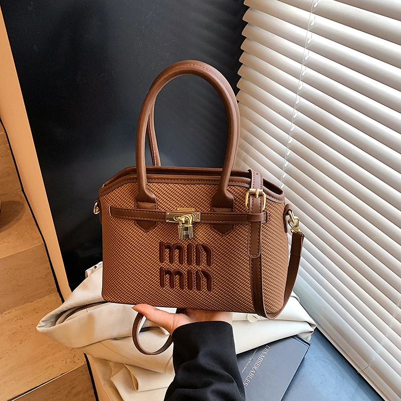 Modern trend zipper shoulder bag, classic fashion handbag, high-quality women's chain strap crossbody bag