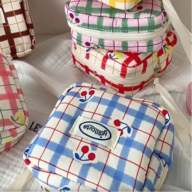 

Sweet Plaid Cosmetic Bag Makeup Bag Travel Clutch Bag Menstrual Bag Sundry Storage Bag