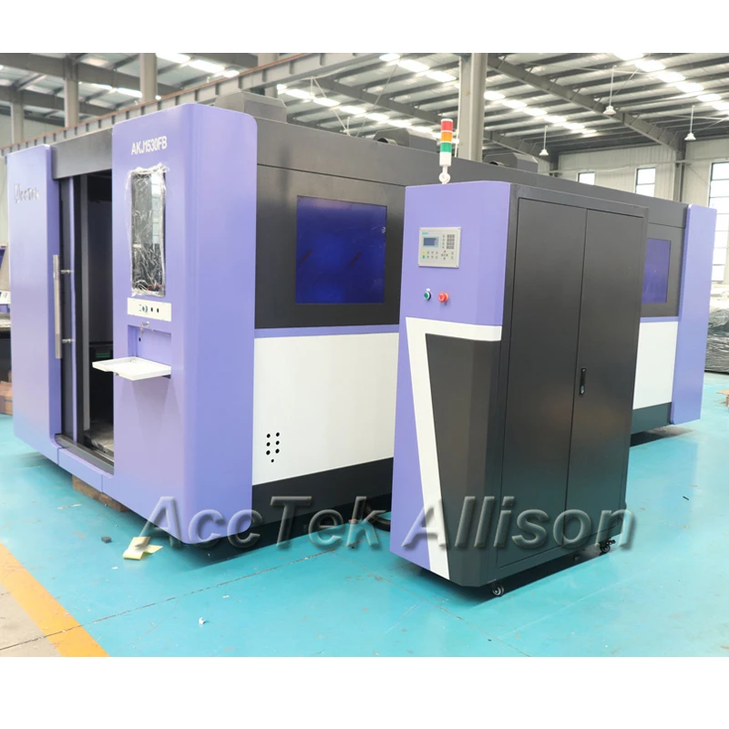 AccTek Chinese Factory 6000W 3015 Full Covered Fiber Laser Cutting Machines with High Precision