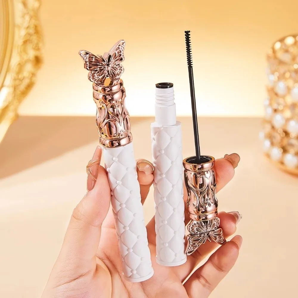 Rímel preto de longa duração 4D à prova de suor ​ ​ À prova de manchas ​ ​   Rímel de cílios Rímel de ondulação à prova d'água de secagem rápida para mulheres