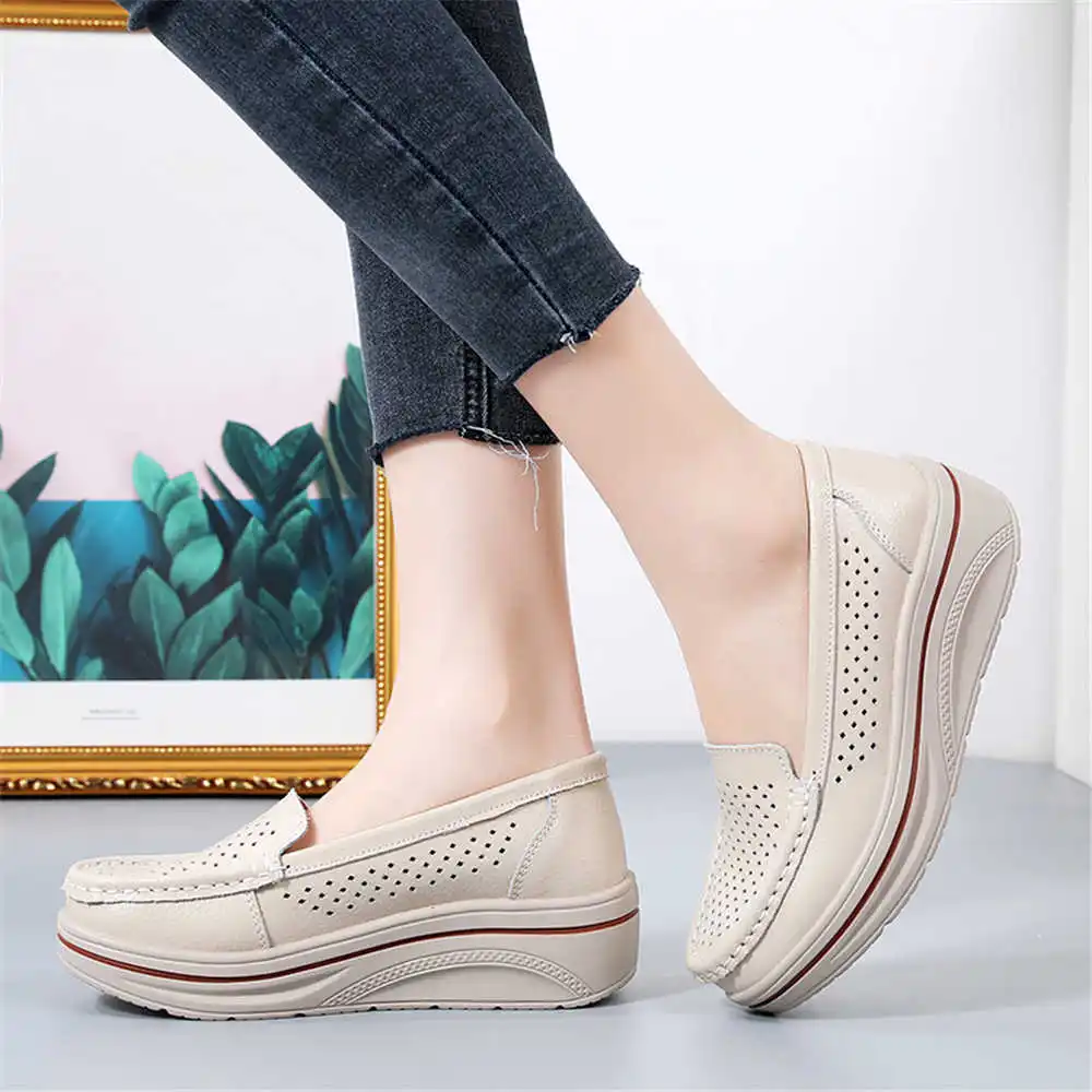 

Moccasins Super Big Size Black Sneakers For Woman Flats Ladies Walking Shoes Womans Trainer Sports Outside Trnis Classic