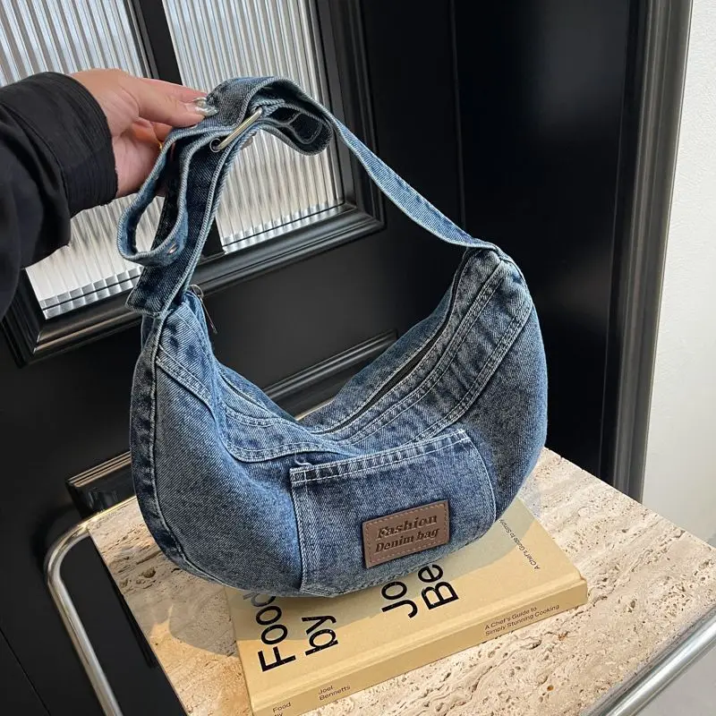 

Stylish Retro Denim Dumpling Bag Literary Versatile Campus Style Student Shoulder Bag Simple Messenger Mobile Phone Bag