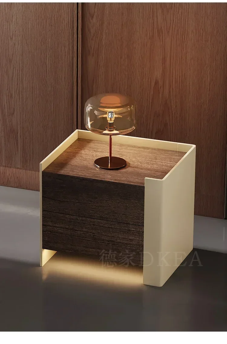 Light Luxury Minimalist Bedroom Italian Modern Bedside Table Designer Model Light Luxury Saddle Leather Bedside Table
