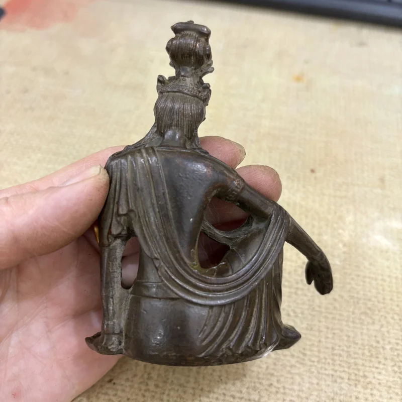 Exquisitely Carved Katsura Wood Guanyin Bodhisattva Statue Ornament, Vintage Zen-Inspired Decorative Item for Home Worship
