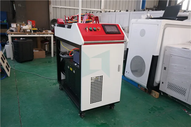 Affordable raycus max jpt 1000w 1.5kw 2000w fiber laser cleaning machine metal rust removal