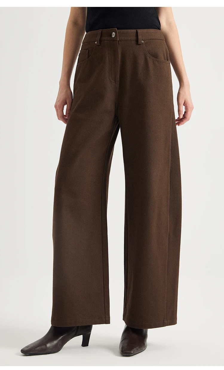 KL7624028 Damen Baumwollmischung High-Waist Weite Hose mit 5 Taschen, Ledergürtel und geradem Schnitt – Dezenter Luxus für den Frühherbst – Detail 3