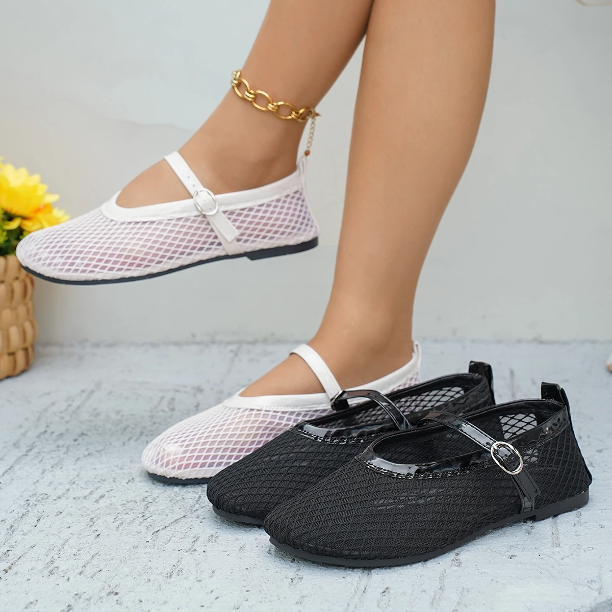

2025 Women Flat Sandals Fashion Mesh Ballet Designer Shoes Hollow Female Round Head Breathable Mesh Sandals Zapatos De Mujer