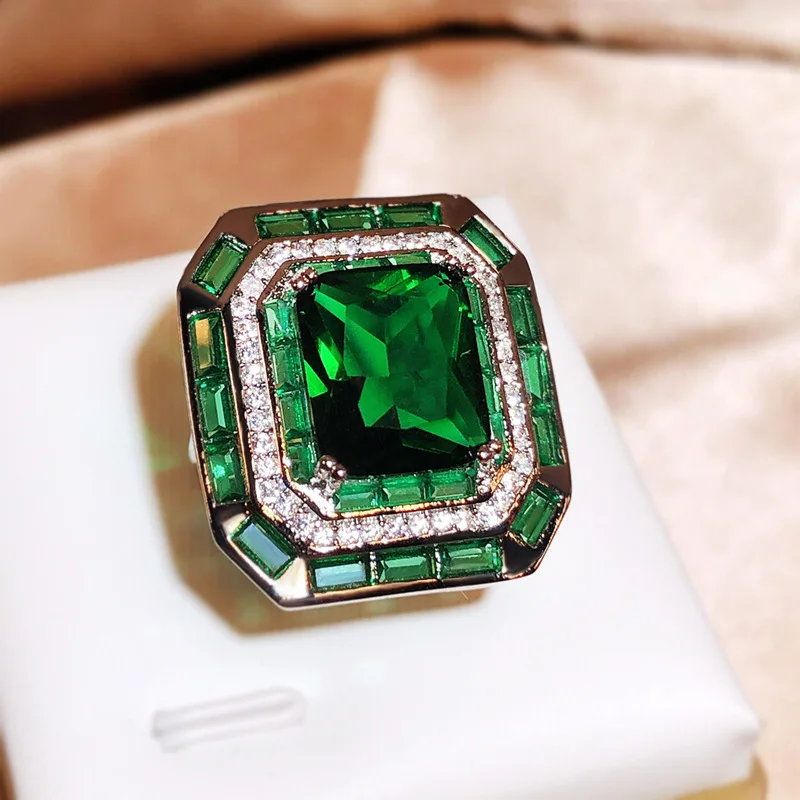 Fashion Green Big Square Crystal Wedding Ring Jewelry for Women 925 Sterling Silver Cocktail Ring with Emerald Evening Jewellry