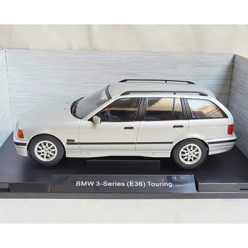 1/18 Scale 325i E36 Touring Alloy Car Model Ornaments