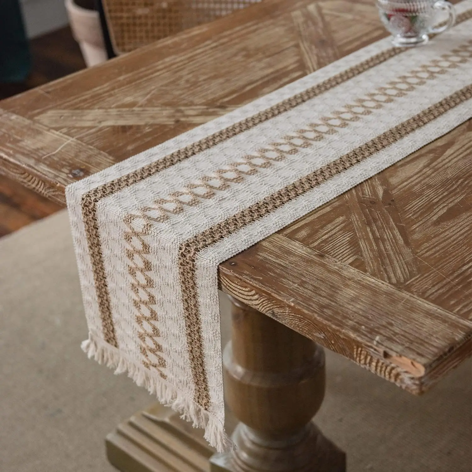 Cotton Linen Table Runner Boho Table Runner Farmhouse Cotton Dining Table Runner with Tassels for Bohemian Rustic Wedding Decor