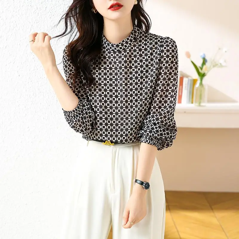 New elegant Women\'s chiffon Blouses ladies shirts Blusas Mujer Long Sleeve Shirts causal Tops