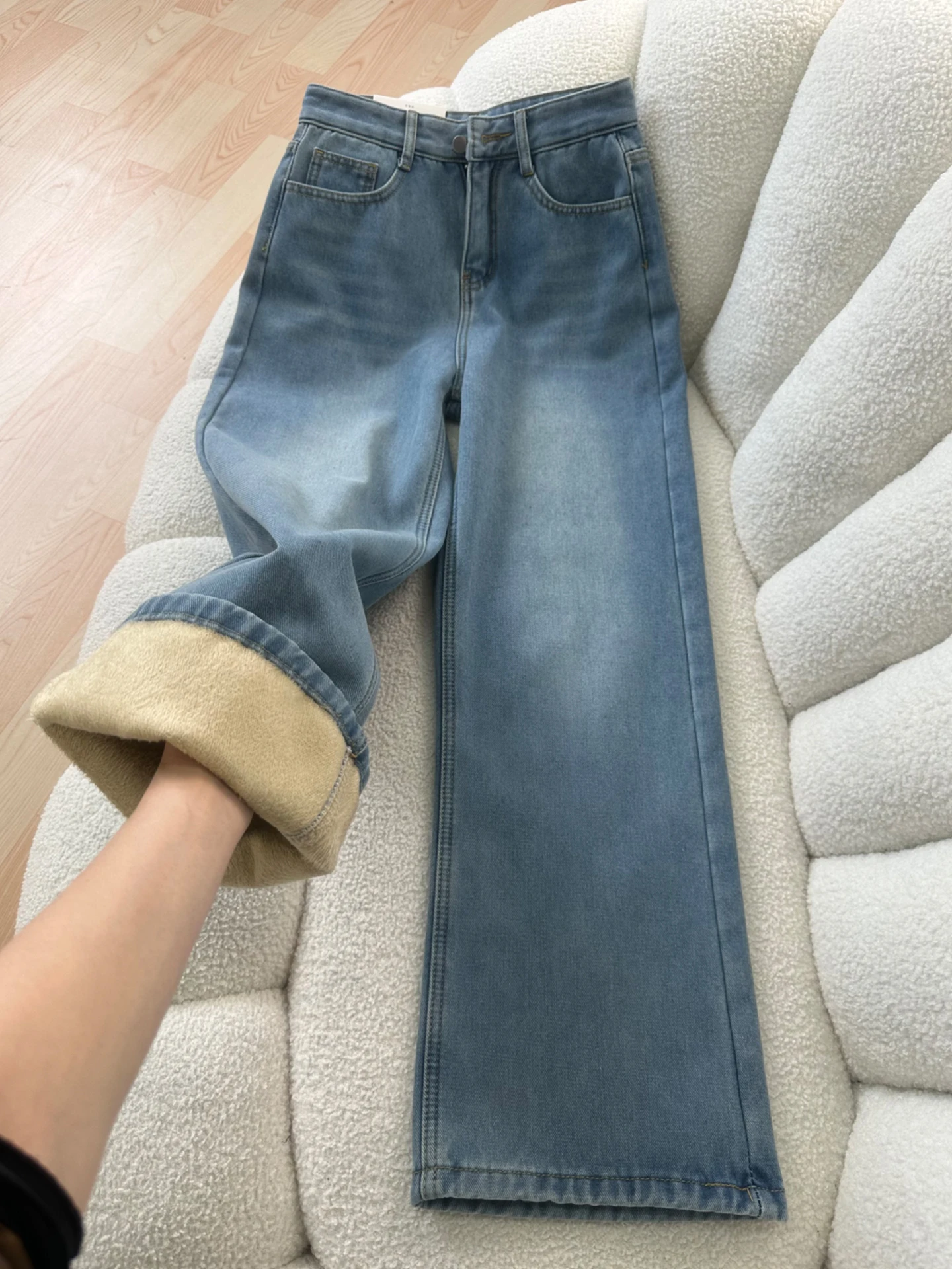 

Thickened Fleece Blue Straight Leg Jeans Women Winter New plus Size Flattering Wide Leg Long Pants High Waist Classic Wash