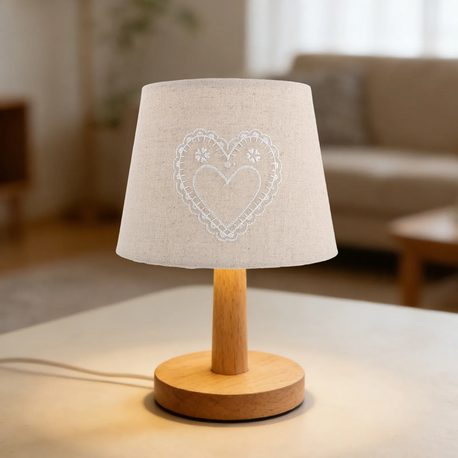 Handcrafted Embroidered Linen Lamp Shade Floral Asian Vintage Design Breathable Fabric Lampshade for Table Lamp Nightstand