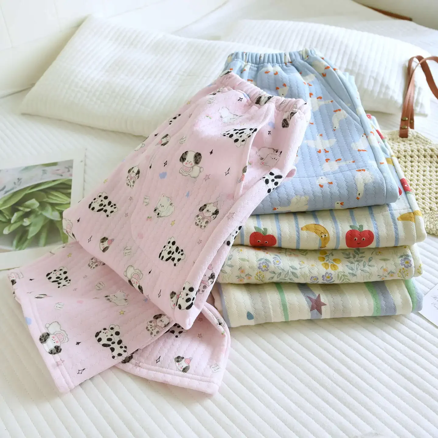 

Autumn and Winter Air Cotton Soft Cute Fashionable Printed Sleeping Pants for Women Warm Comfortable Homewear Pants