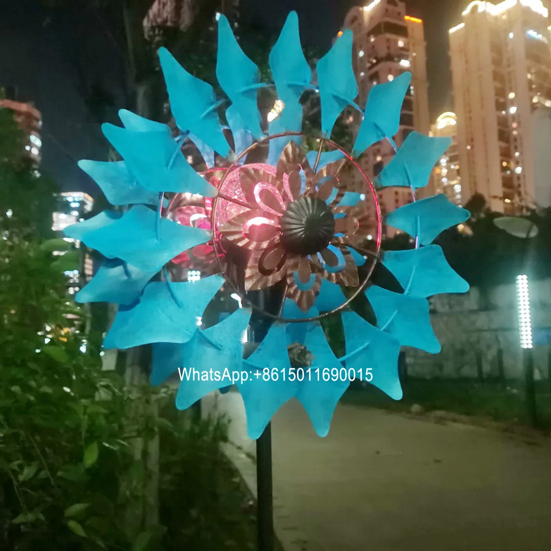 Multi-Color Seasonal LED Lighting Solar Powered Glass Ball Solar Wind Spinner with Kinetic Wind Spinner Dual Direction for