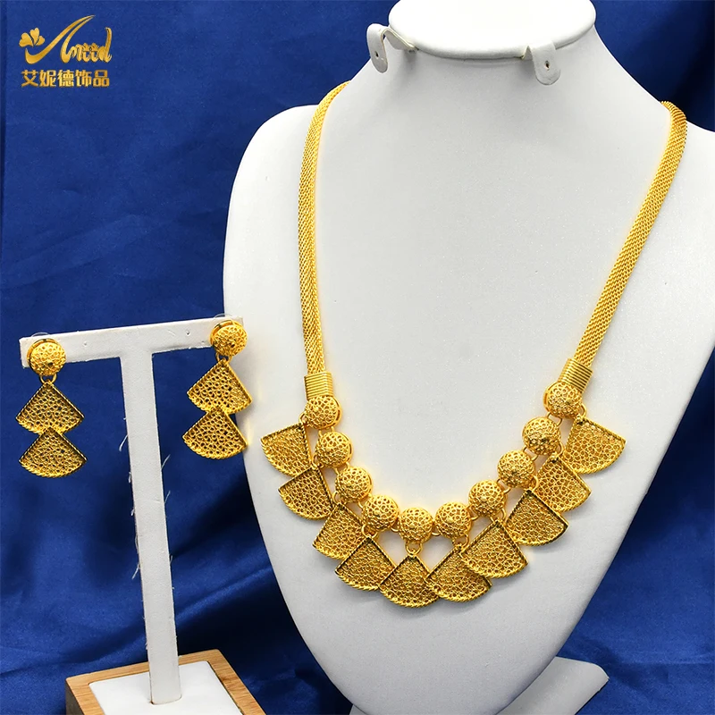 

Nigerian Fashion Pendant Necklace Earrings Sets for Women Indian Wedding 24k Gold Plated Necklace Set for Engagement Party Gifts