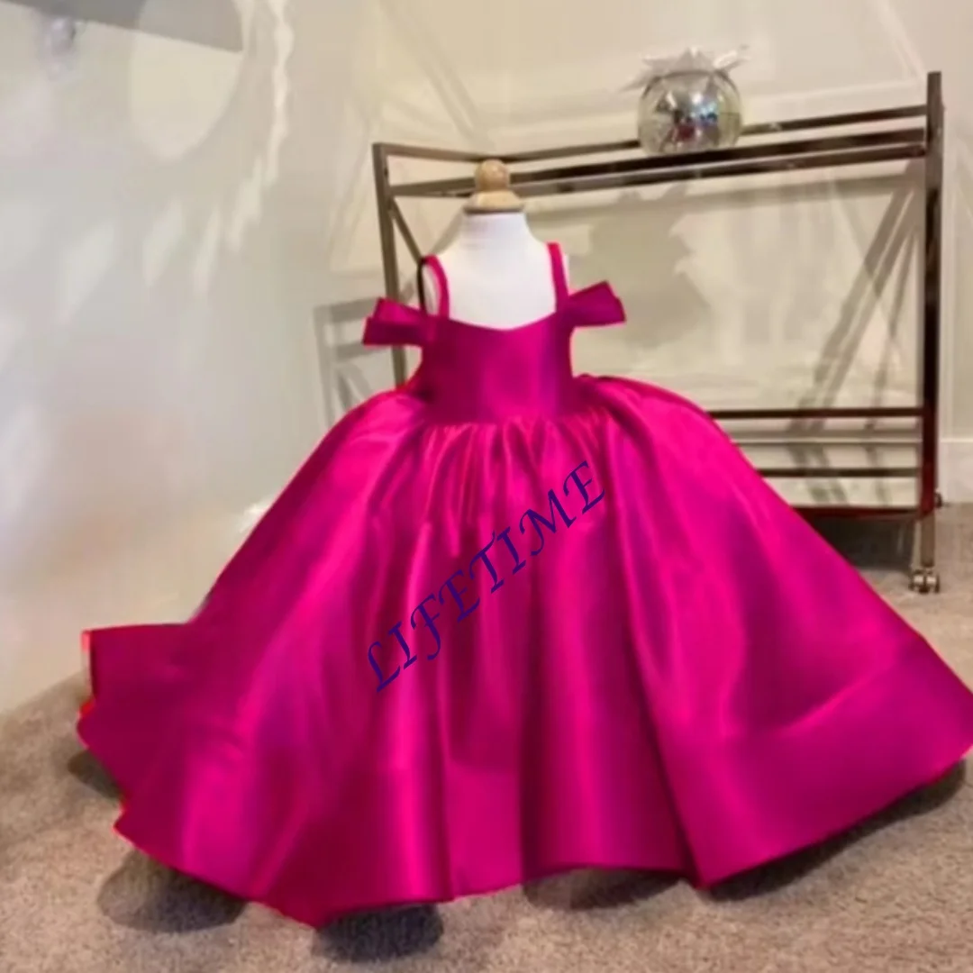Maßgeschneidertes Erstkommunionkleid für Mädchen mit großen Schleifenträgern, langer Schleppe, Blumenmädchenkleid für Hochzeitsfeiern