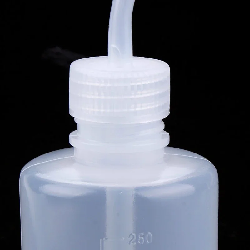 Bouteille d'arrosage transparente à bouche incurvée, contenant de liquide, vaporisateur, 250 ml, 500ml