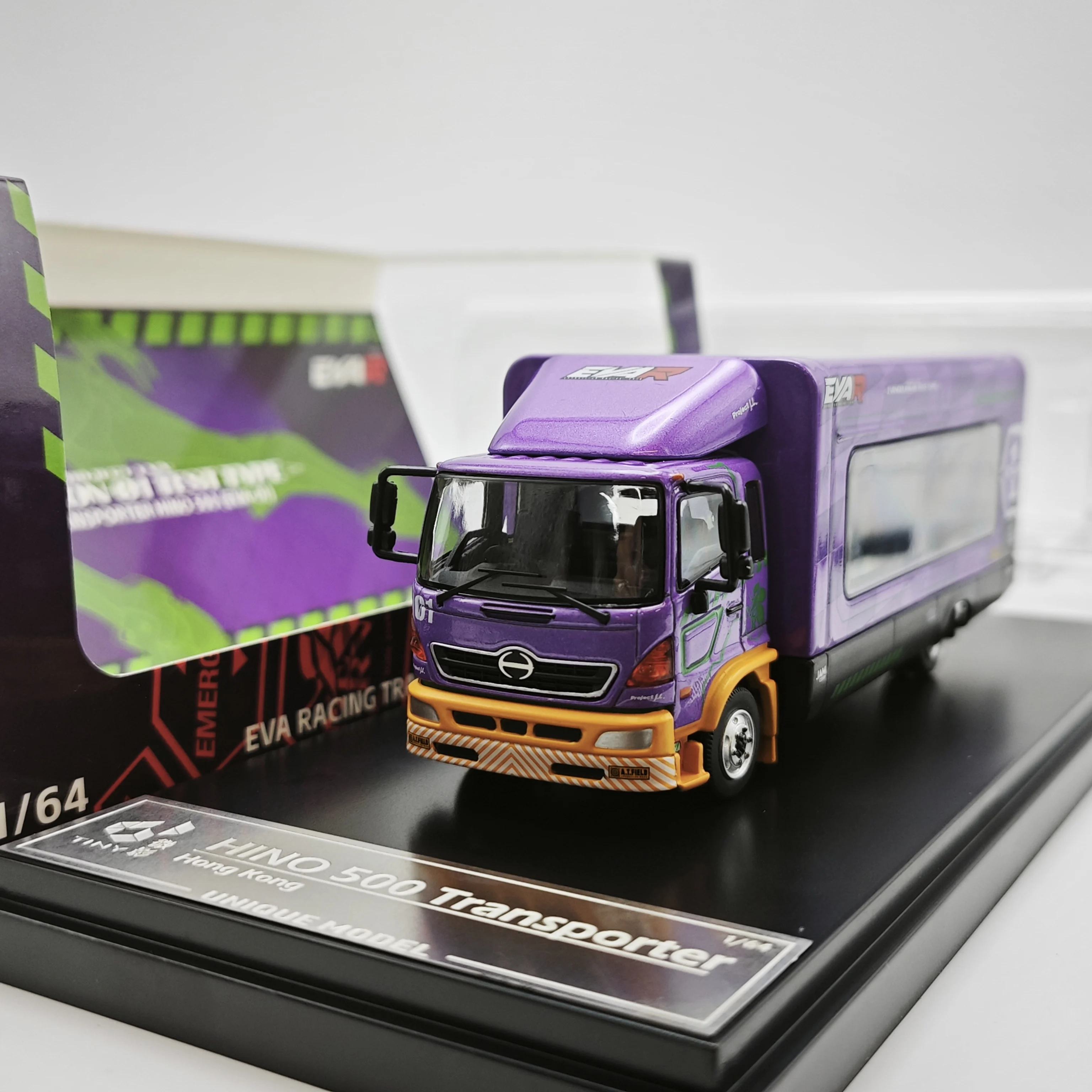 

Diecast 1/64 Scale Hino 500 Ranger EVA Model Car Lift Body Transport Trailer Car Model
