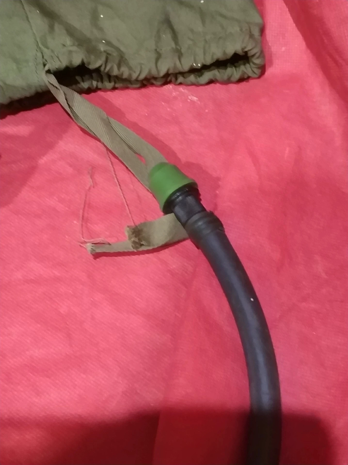 الفائض العسكري الأصلي الأصلي الصيني عالي الارتفاع قناع الأكسجين الطيار وحقيبة قماش