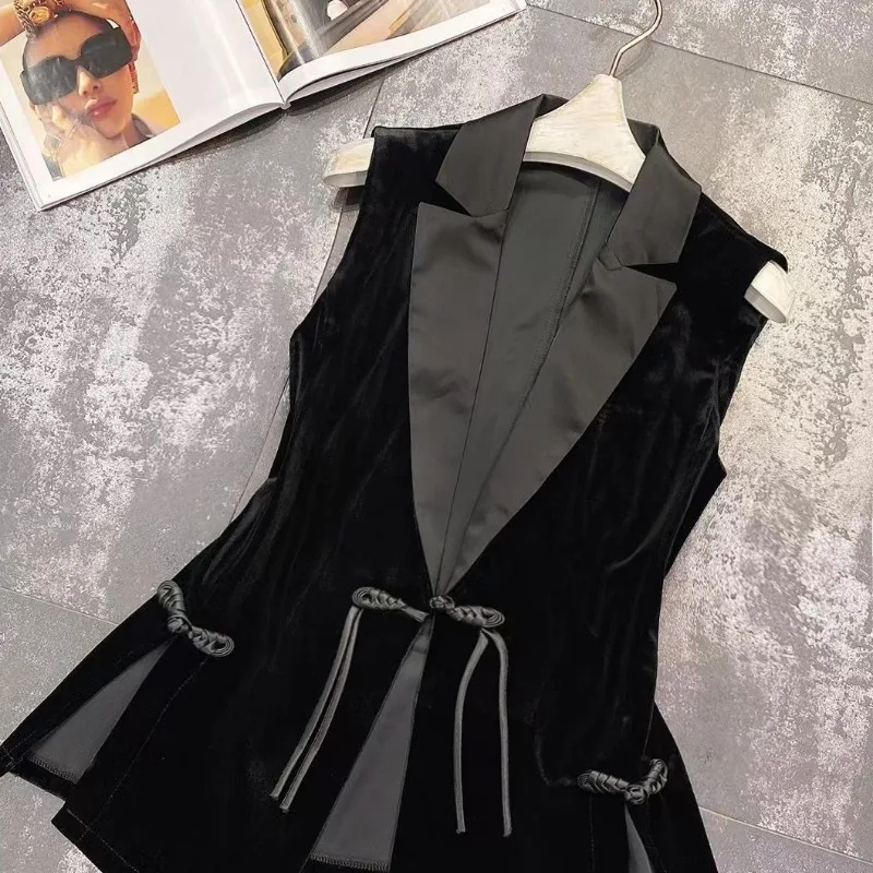 Chinese Style Retro Vests Women Velvet Cozy Sleeveless Casual Waistcoats Temperament Solid All-match Notched Design Simple Lady