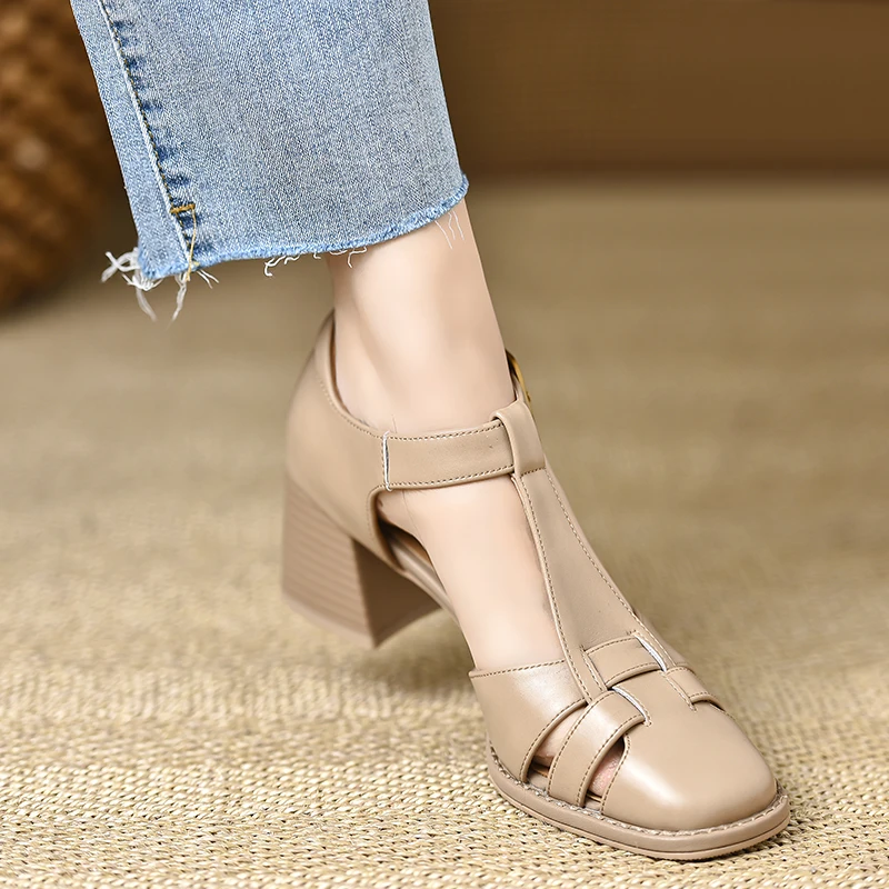 

2025 New Comfortable Round Head Cutout Soft Leather Fashionable Versatile Sandals Platform Shoes Summer Heels Sandals for Women