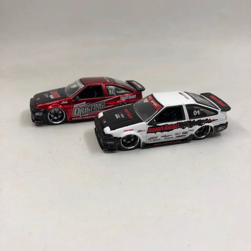 Diecast 1/64 Scale Toyota AE86 Alloy Car Model JADA Car Model Collectible Toy Simulation Special Treatment of Defects No Packing