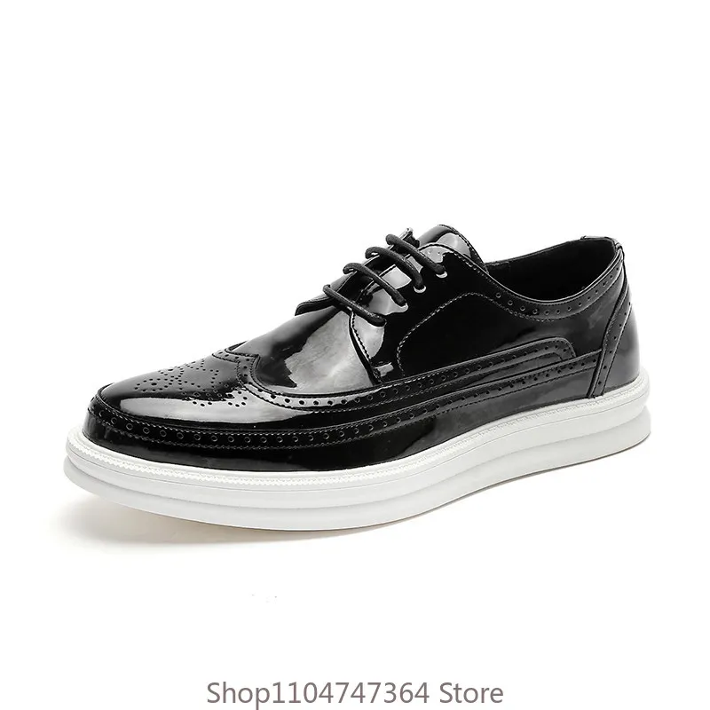 Spring Fashion Leather Shoes Men's British Carved Brogue Breathable Casual Outdoor Flat Sole Sport Shoes Male Sneakers Black