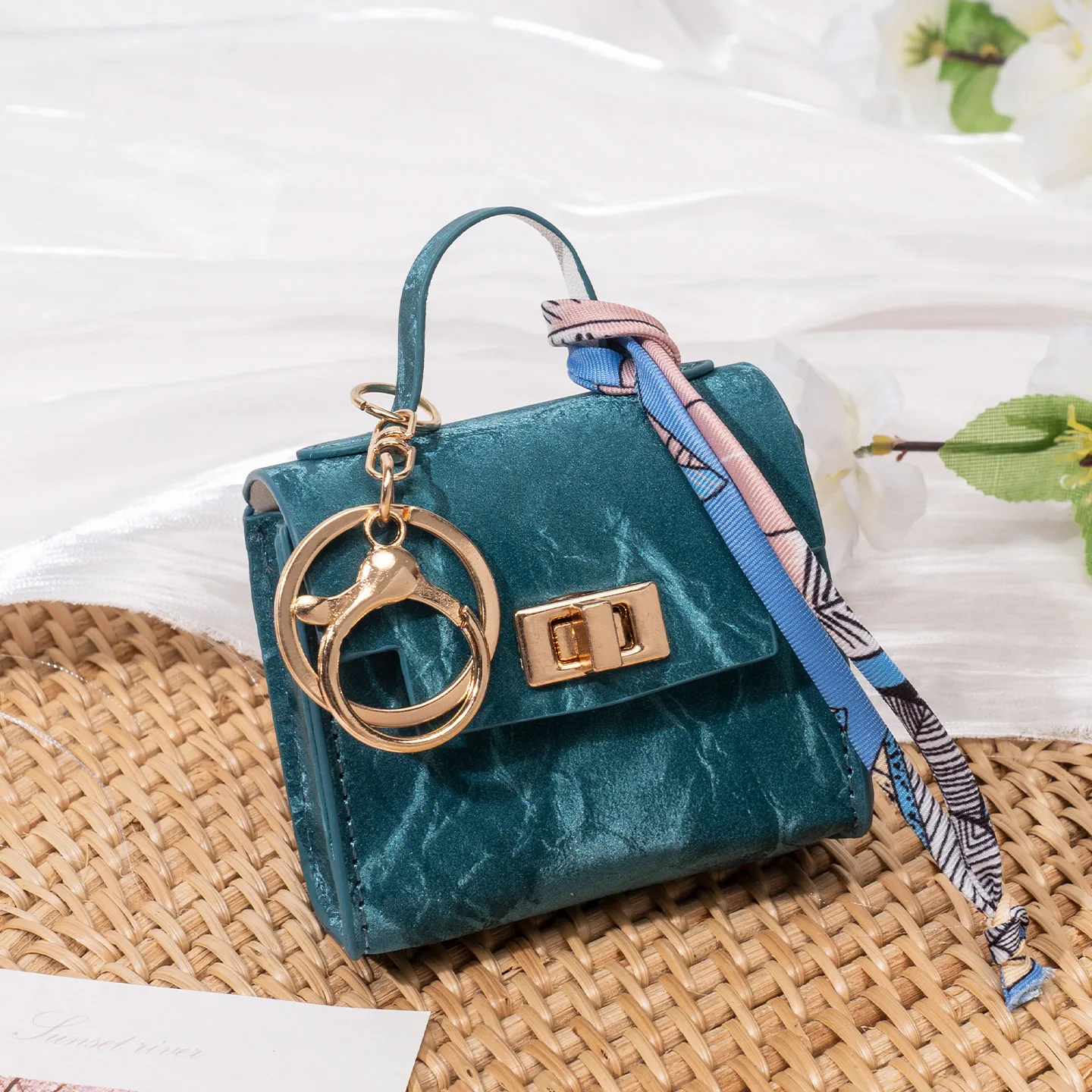 Luxuriöse Mini-Geldbörse, Modische Exquisite Taschenanhänger, Multifunktionales Seidenschal-Armband, Tragbarer Schlüsselanhänger, Taschenaccessoire – Detail 7
