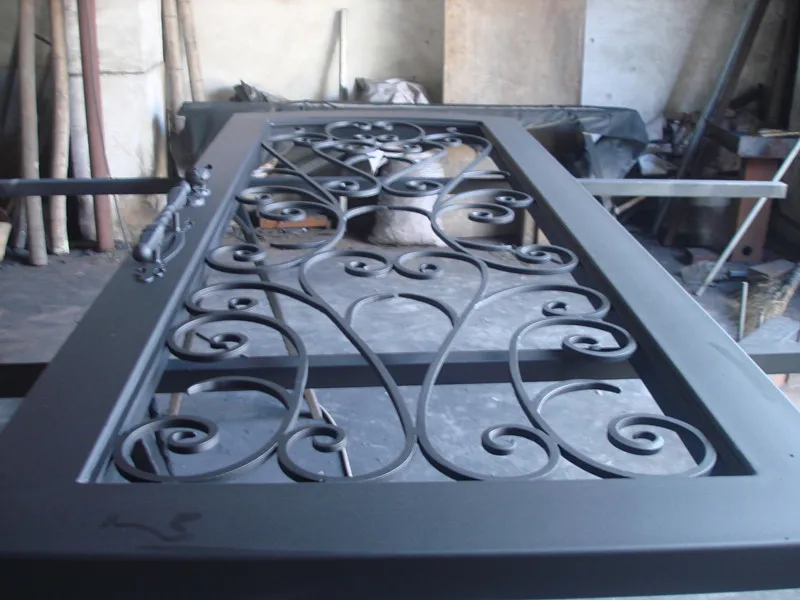 Custom-made Wrought Iron Doors Custom Design Popular Style Hand Forged Wrought Iron Front Door